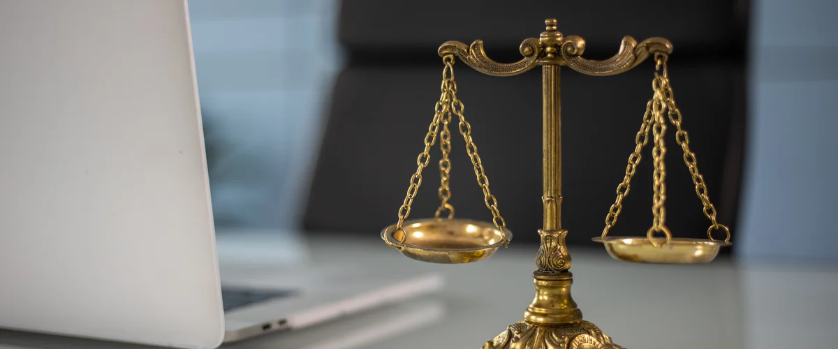 Balance scale comparing OppLoans vs other personal loan lenders — fair unbiased comparison